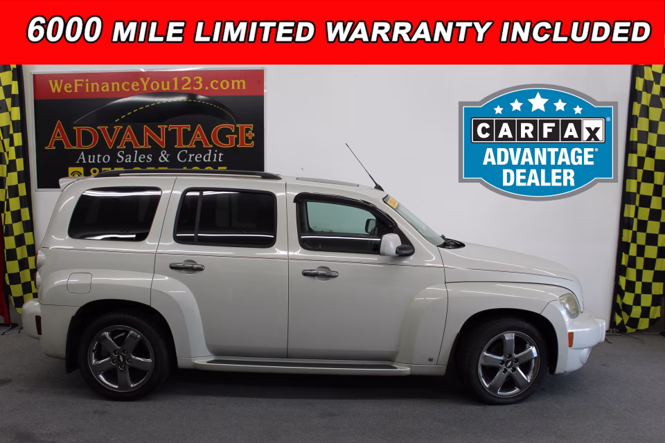 White 2007 Chevrolet HHR Wagon Front-Wheel Drive 6-Speed Automatic Overdrive