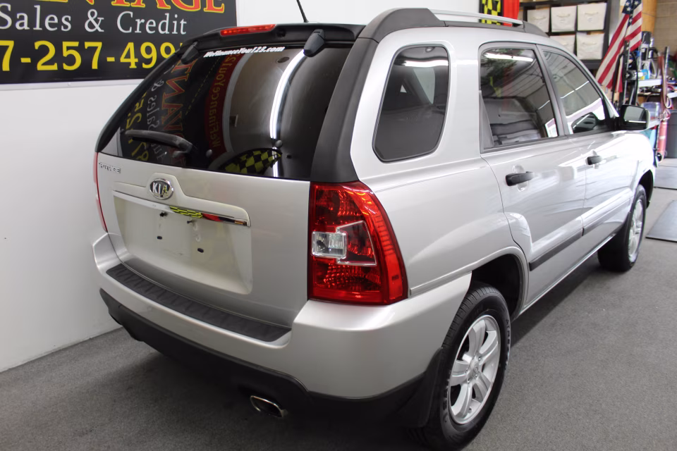 2010 Kia Sportage LX - Photo 4